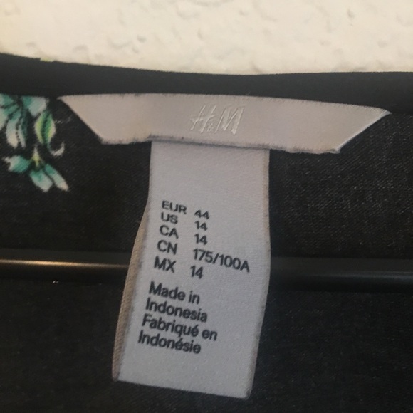 H&M floral dress - Picture 5 of 6